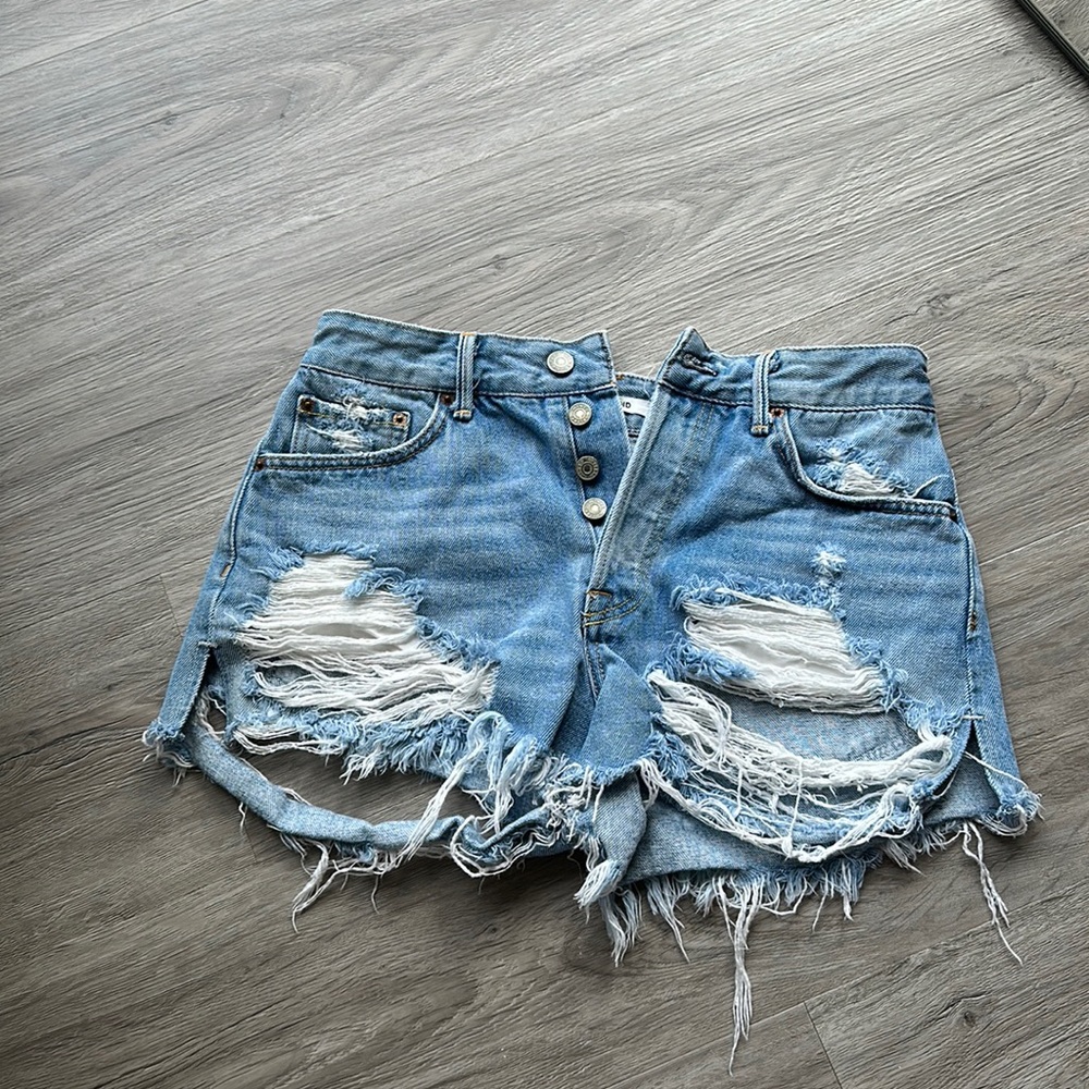 Girlfriend denim shorts!